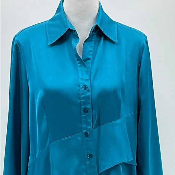 Finley Jenna Long Sleeve Satin Tiered Blouse in Turquoise - Size Small - Picture 3 of 10